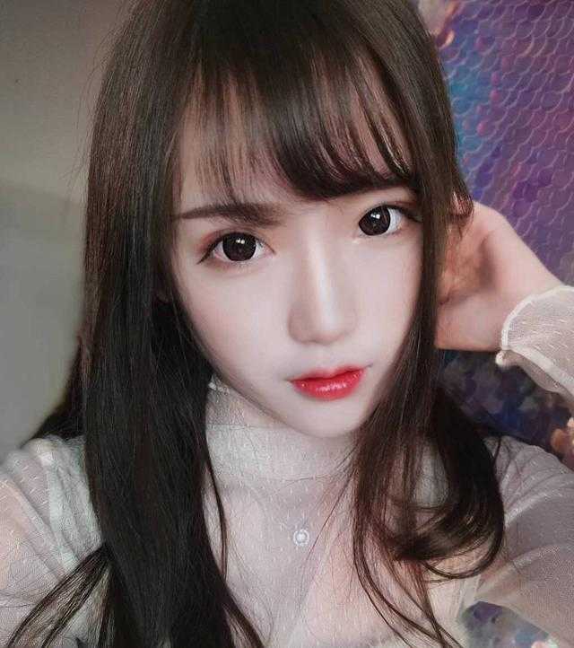 腐团儿旧照被粉丝翻出，竟还有如此清纯一面-3.jpg