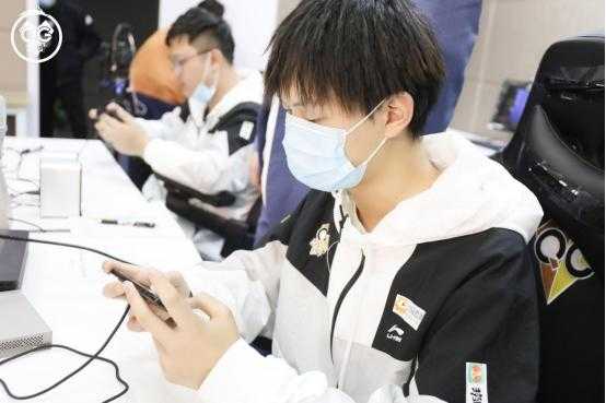 KPL赛事：昔日冠军竟成倒数第一，2大菜队一把没赢-2.jpg
