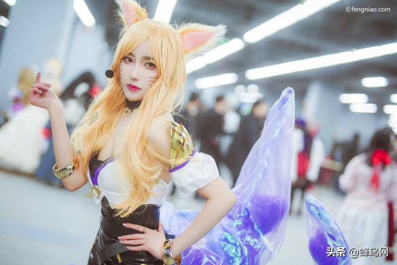 “二次元”的夺目世界 漫展COSPLAY灯光人像实拍-1.jpg