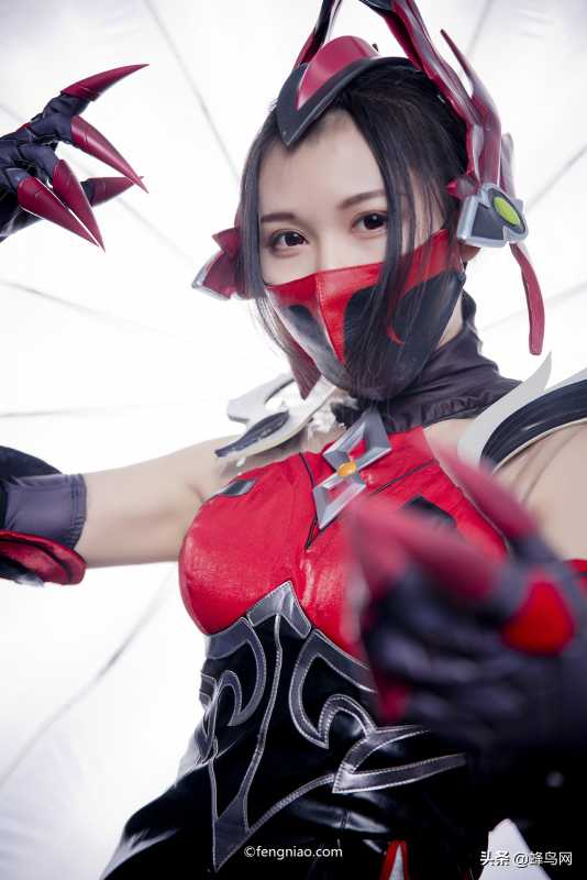 “二次元”的夺目世界 漫展COSPLAY灯光人像实拍-14.jpg