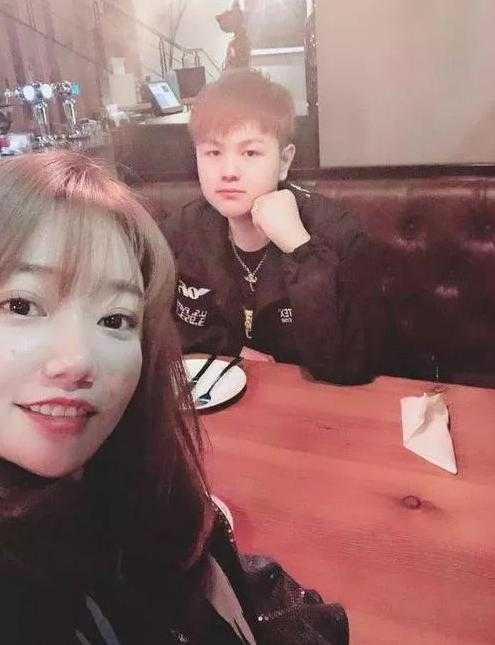 “上流”梗成JDG文化？Zoom开播自黑断绝网络喷子后路-1.jpg