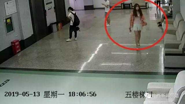 南宁某高校图书馆出现“变装男”，穿女装做不可描述动作，再看到速报警！-7.jpg