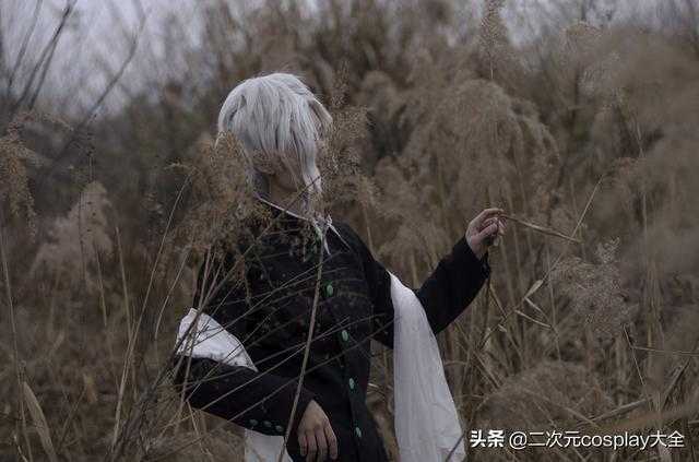 她喜欢绘画，她用绘画的方式去喜欢cosplay​-1.jpg