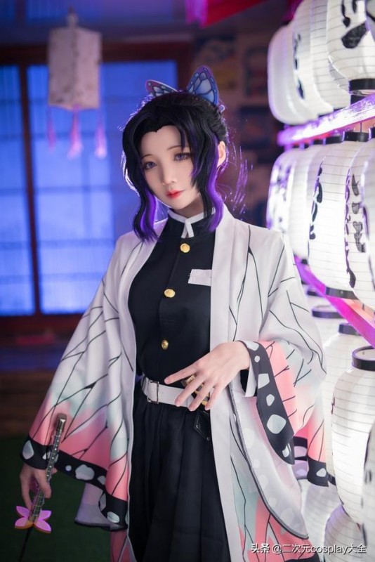 美腻女神，《鬼灭之刃》蝴蝶忍cos，刹那间我以为见到了角色本人-3.jpg