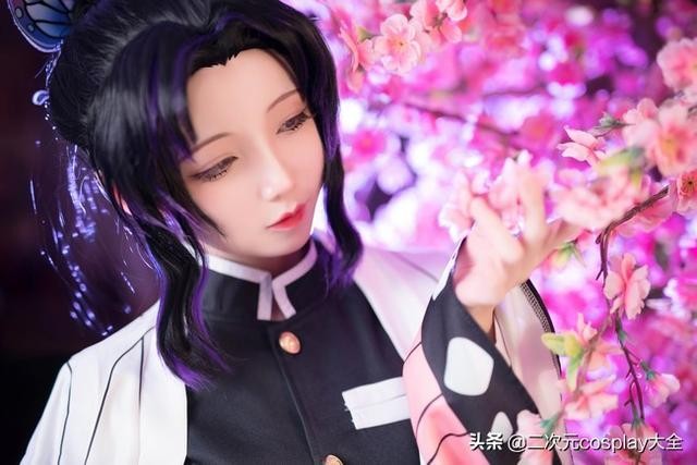 美腻女神，《鬼灭之刃》蝴蝶忍cos，刹那间我以为见到了角色本人-8.jpg