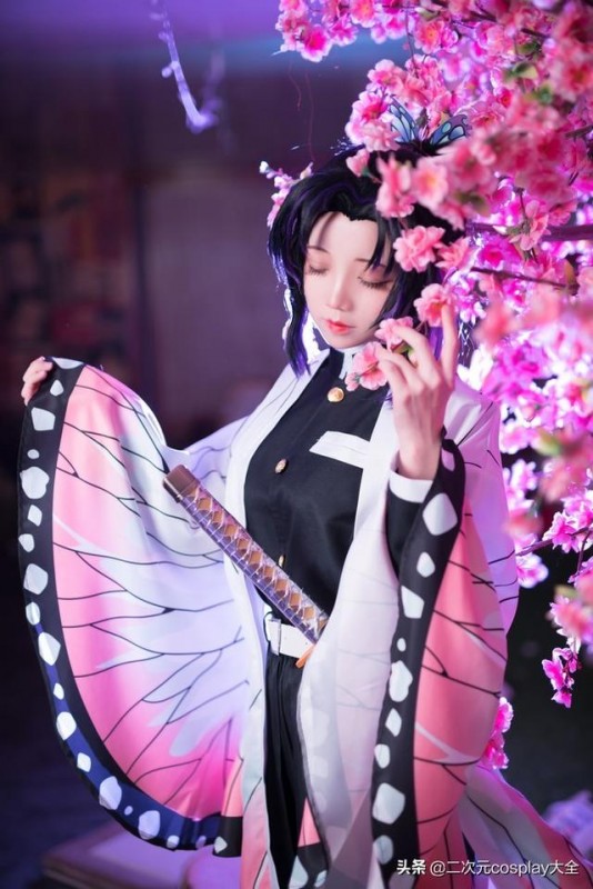 美腻女神，《鬼灭之刃》蝴蝶忍cos，刹那间我以为见到了角色本人-7.jpg