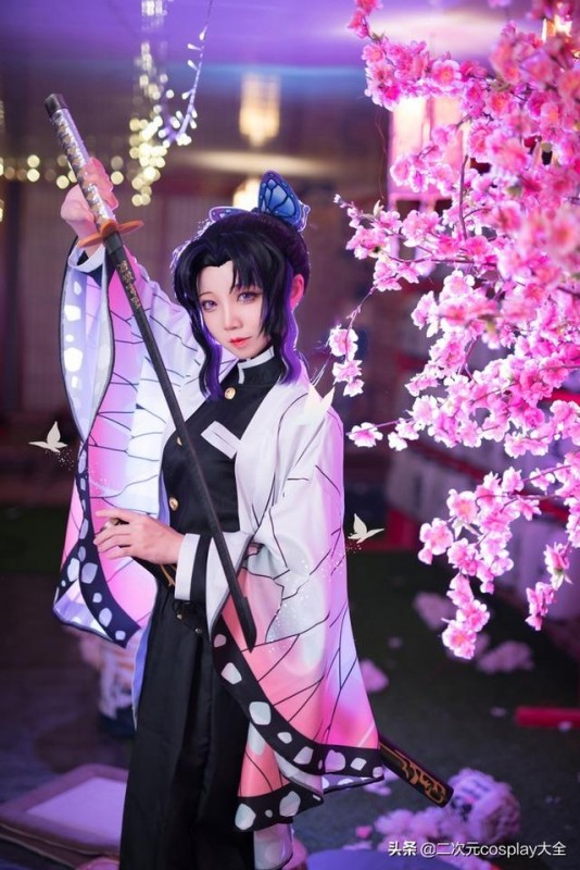 美腻女神，《鬼灭之刃》蝴蝶忍cos，刹那间我以为见到了角色本人-11.jpg