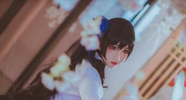 少女前线95式枪娘玉玲珑cos照，黑发蓝花称绝，脚踝处有亮点-3.jpg