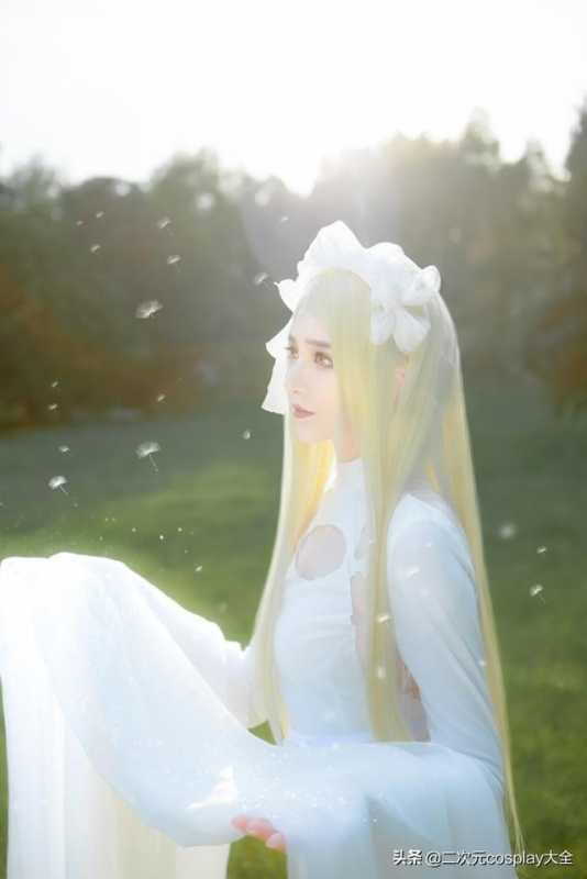绝美身姿，《朝花夕誓》蕾莉亚cos，美丽优雅还有点梦幻美-1.jpg