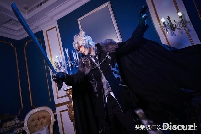 男友力十足，气质特别有魅力的银老板，《明日方舟》银灰cos-12.jpg