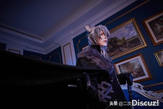 男友力十足，气质特别有魅力的银老板，《明日方舟》银灰cos-14.jpg
