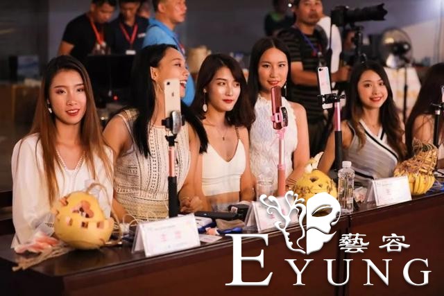 4位网红“伪娘”主播比拼，哪位“女装大佬”让你觉得更惊艳呢？-1.jpg