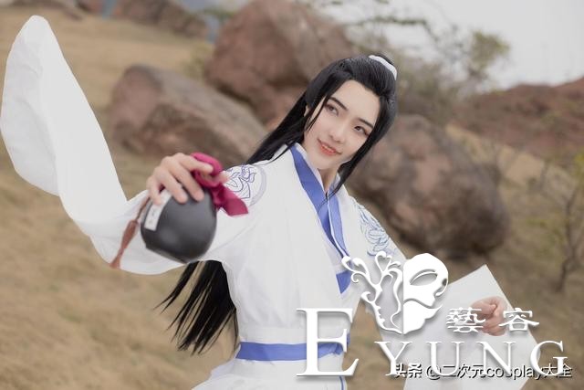 贫穷女孩应该如何玩cosplay，才能又省钱又不会当“精彩人”-2.jpg