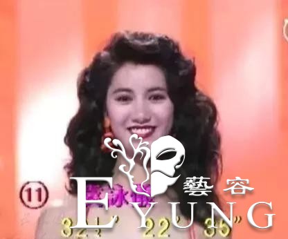19岁靠脸轰动娱乐圈，却因惹怒成龙无戏可拍，如今靠综艺翻身-7.jpg