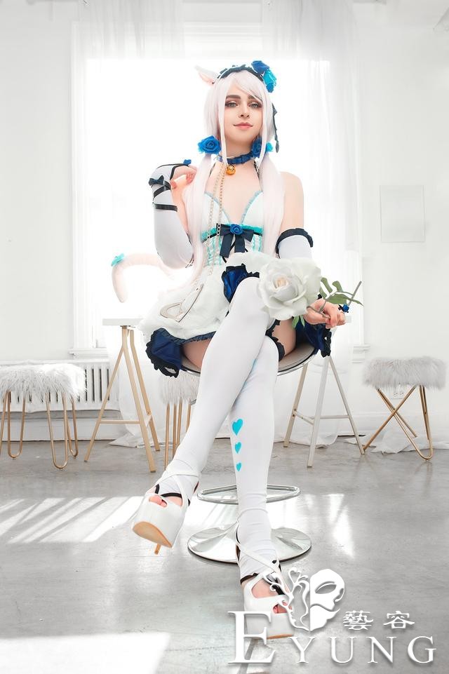 美国“女装大佬”的COSPLAY作品！欣赏一下“美艳动人”的小哥-1.jpg