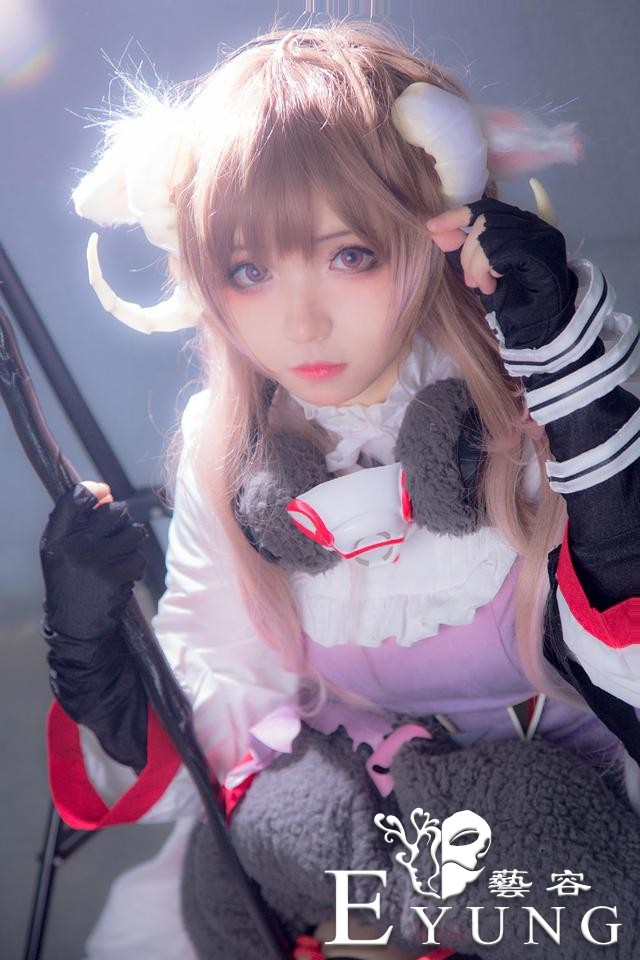 三位可爱妹子COS的国产手游《明日方舟》角色艾雅法拉！造型甜美-12.jpg