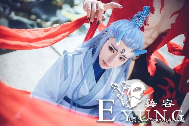 朴实无华性格的三坑美少女，却驾驭了各种风格的cos角色-5.jpg