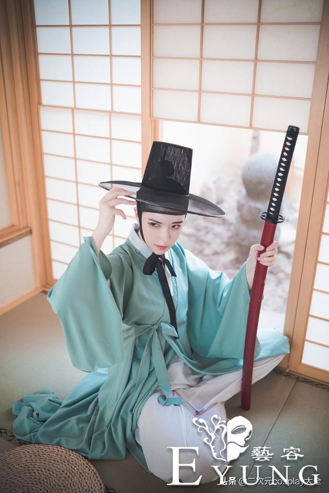 朴实无华性格的三坑美少女，却驾驭了各种风格的cos角色-15.jpg