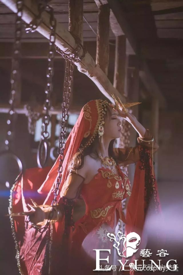 两位coser玩cosplay的最大原因，居然不是因为喜欢？-2.jpg