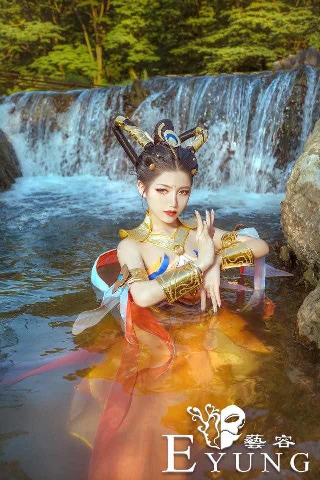 三组很有仙气的人气手游《王者荣耀》杨玉环COSPLAY作品欣赏-16.jpg