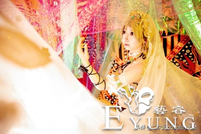 舞娘觉醒花阳cos，异域风格，笑容清甜甜画面感吸睛-8.jpg