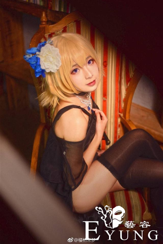 cosplay黑礼服贞德黑丝腿控福利-7.jpg