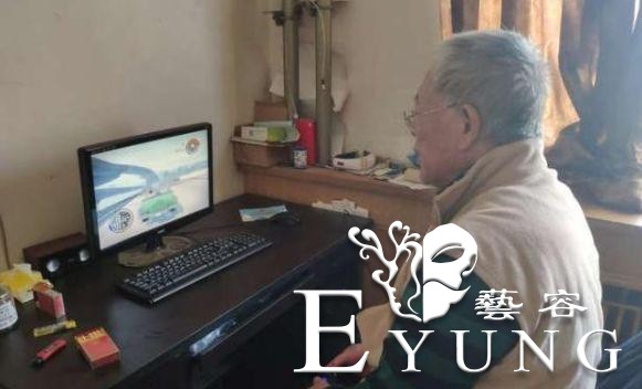 87岁老奶奶沉迷《鬼灭之刃》！那些被ACGN吸引的老人们-10.jpg
