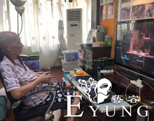 87岁老奶奶沉迷《鬼灭之刃》！那些被ACGN吸引的老人们-14.jpg