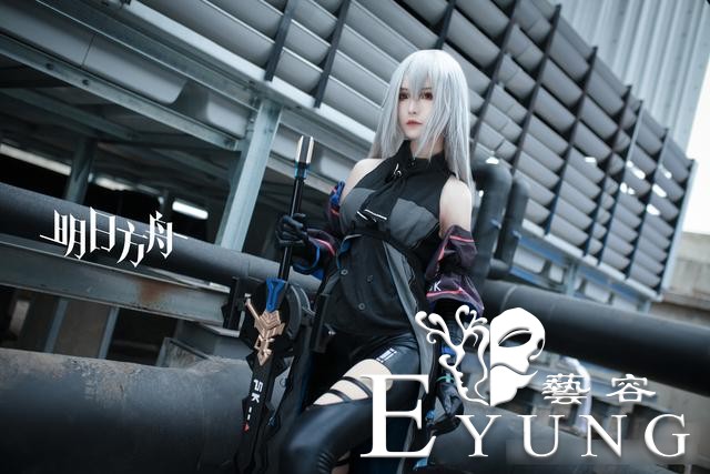 十张国内外还原度爆表的COSPLAY作品！造型惊艳让人啧啧称奇-9.jpg
