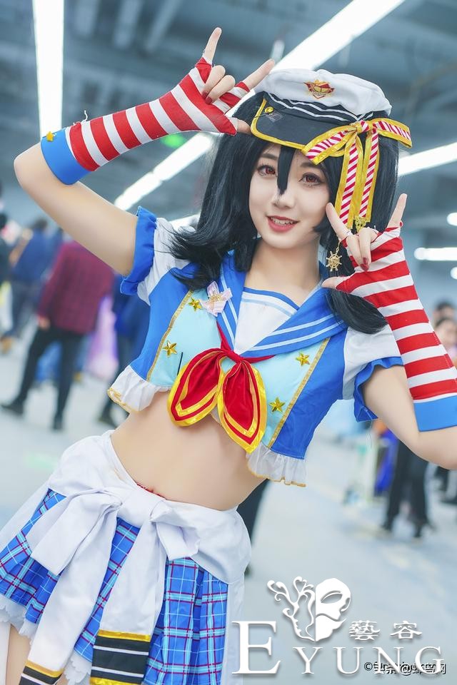 “二次元”的夺目世界 漫展COSPLAY灯光人像实拍-5.jpg