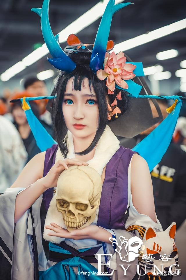 “二次元”的夺目世界 漫展COSPLAY灯光人像实拍-21.jpg