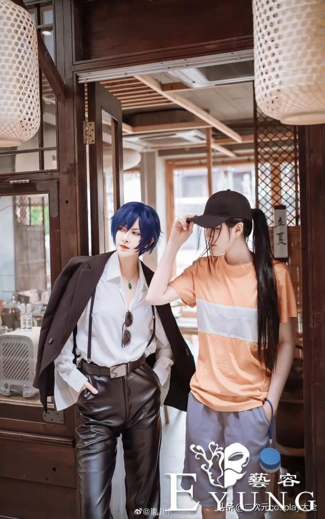 一人之下王也&诸葛青cos，扑面而来的帅，然后被保温杯可爱到-1.jpg