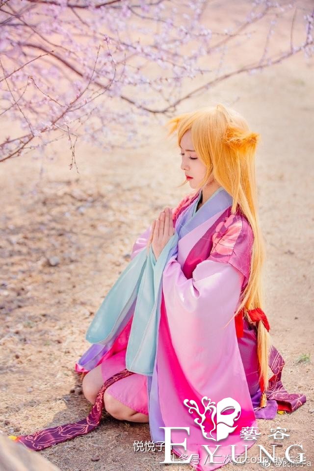 好标致的狐妖小红娘cos，最后第二张的时候被美到了！-1.jpg