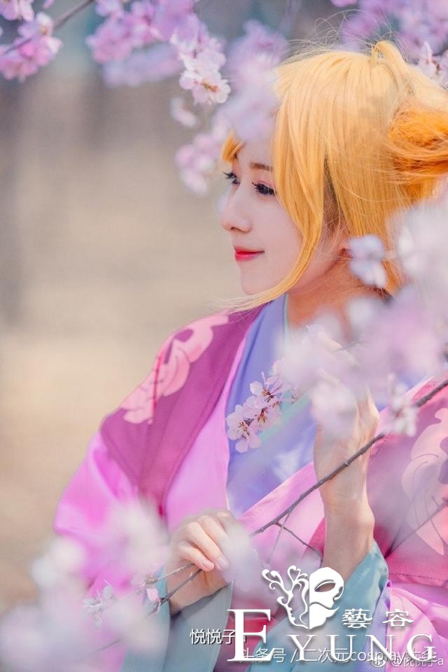 好标致的狐妖小红娘cos，最后第二张的时候被美到了！-4.jpg