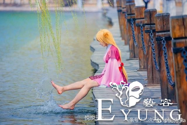 好标致的狐妖小红娘cos，最后第二张的时候被美到了！-6.jpg
