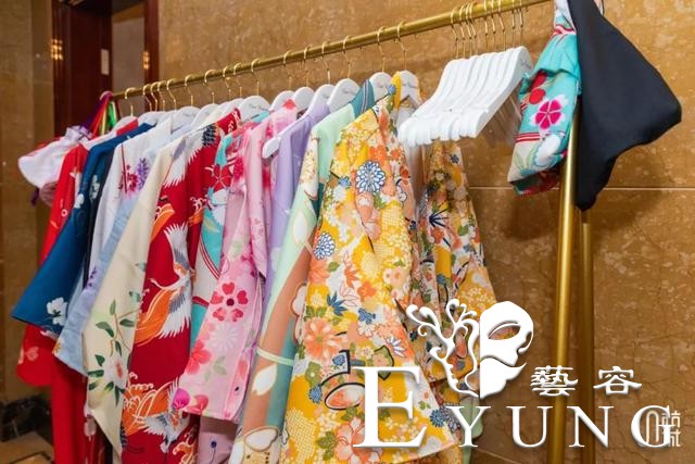杭州这家换装馆450㎡场景任意拍！婚纱、旗袍、和服、lo服随便换-33.jpg