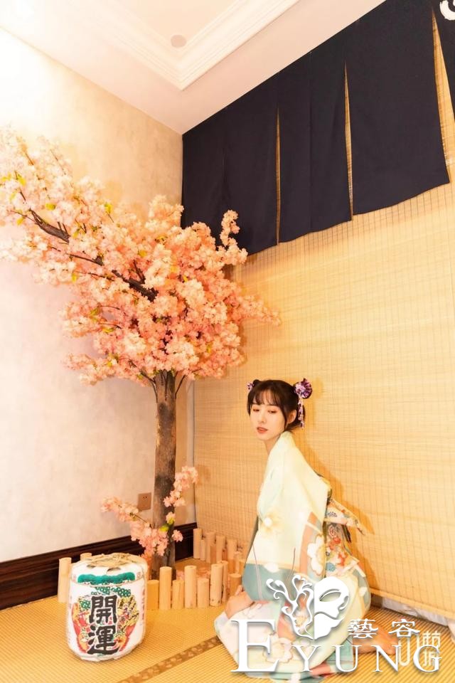 杭州这家换装馆450㎡场景任意拍！婚纱、旗袍、和服、lo服随便换-36.jpg