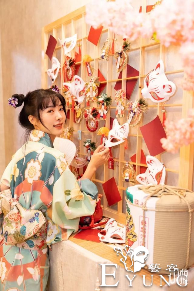 杭州这家换装馆450㎡场景任意拍！婚纱、旗袍、和服、lo服随便换-39.jpg