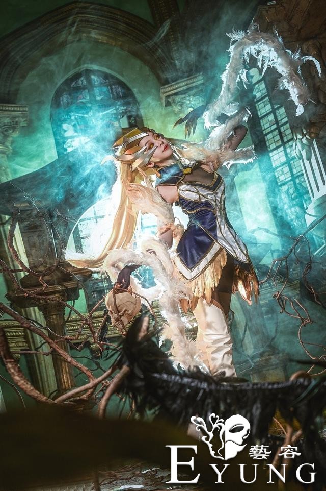 三组人气游戏《英雄联盟》系列COSPLAY作品欣赏！造型相当华丽-19.jpg