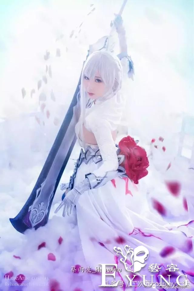 《死亡爱丽丝》高冷女神，白雪公主cos唯美惊艳-2.jpg