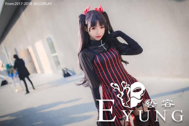 日本推出超“逼真”情侣抱枕，还能玩cosplay-1.jpg