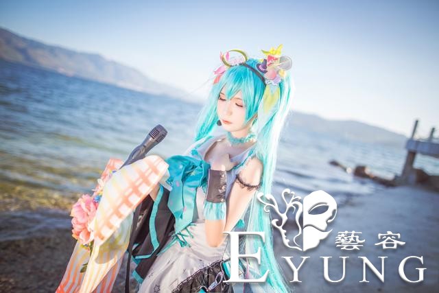 造型很有还原度的三组虚拟偶像角色“初音未来”COS作品欣赏-2.jpg