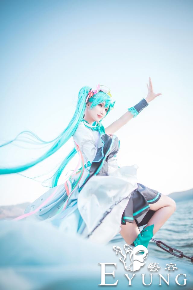 造型很有还原度的三组虚拟偶像角色“初音未来”COS作品欣赏-13.jpg