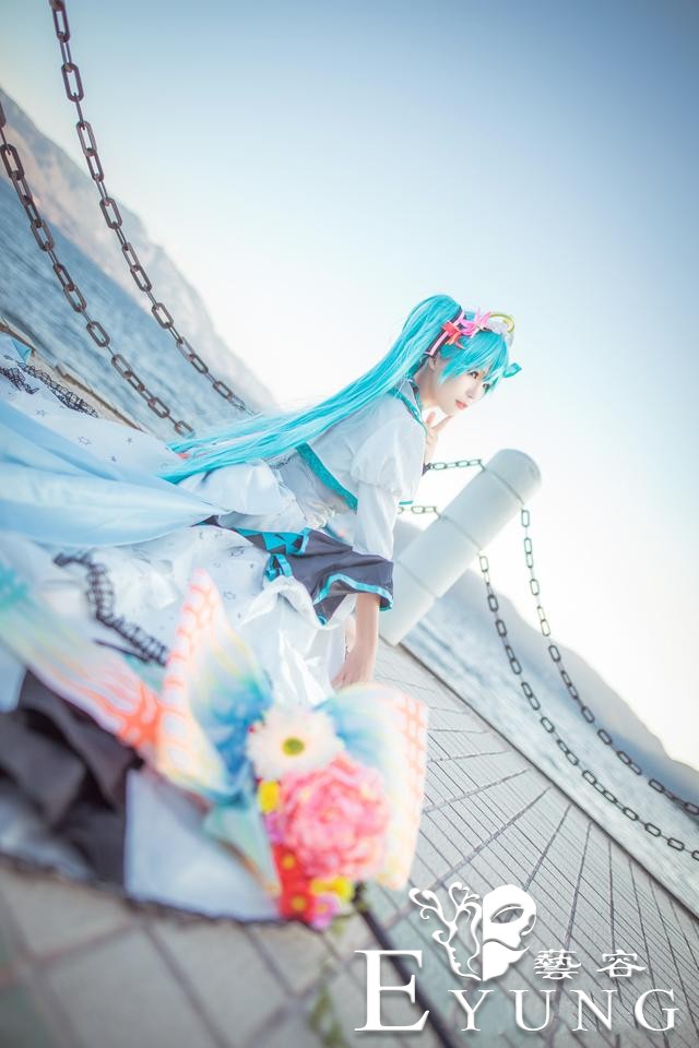 造型很有还原度的三组虚拟偶像角色“初音未来”COS作品欣赏-12.jpg