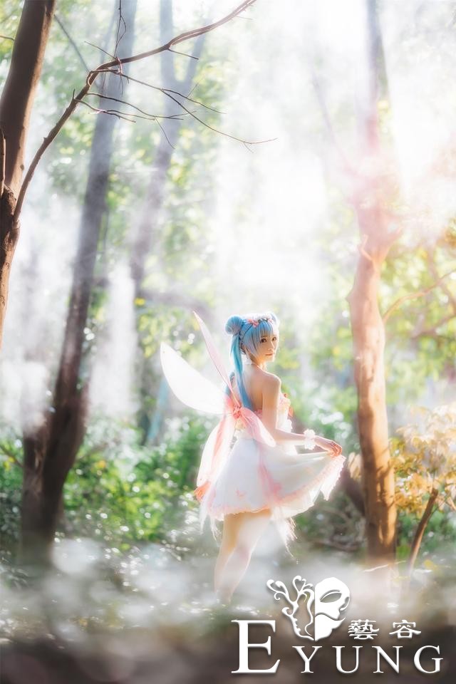 造型很有还原度的三组虚拟偶像角色“初音未来”COS作品欣赏-18.jpg