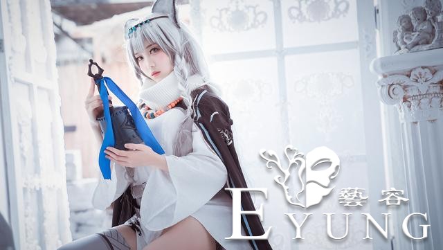 三组国人妹子COS的人气手游《明日方舟》角色“初雪”！非常唯美-17.jpg