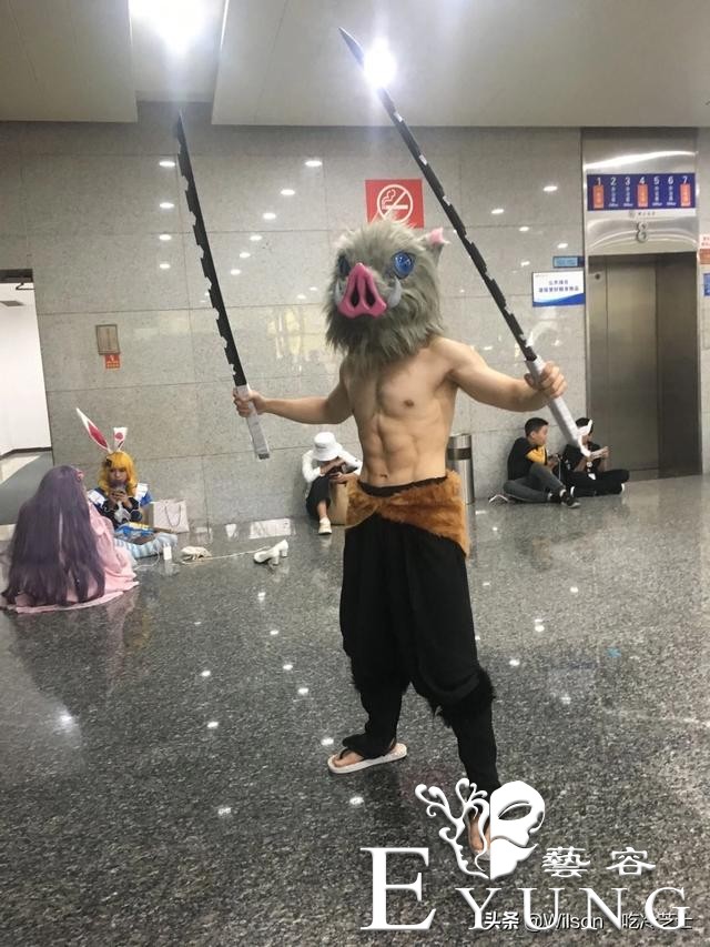有哪些二次元cosplay惊艳到你了？看完我真的受惊了！-8.jpg