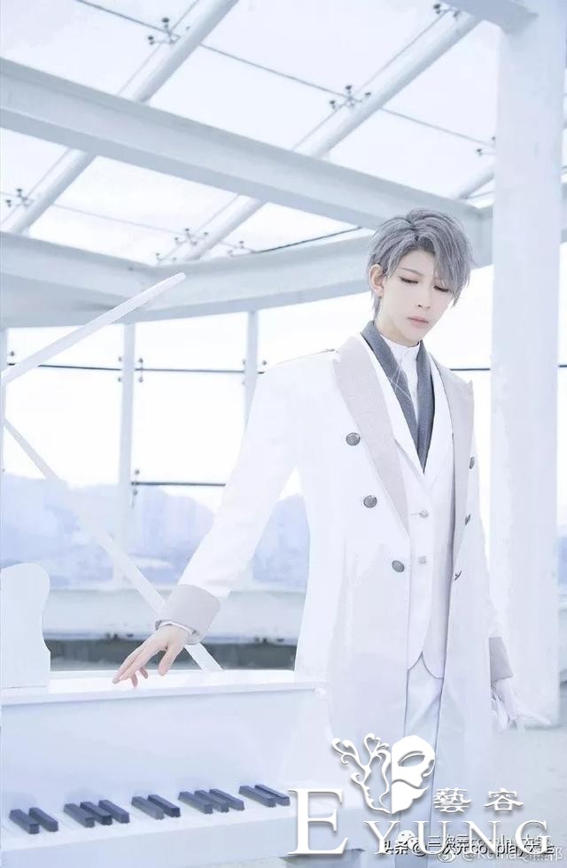 熊祁的恋与制作人cos，充满魅力，高贵冷艳的钢琴王子！-3.jpg