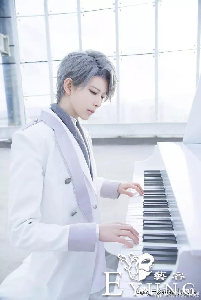 熊祁的恋与制作人cos，充满魅力，高贵冷艳的钢琴王子！-4.jpg