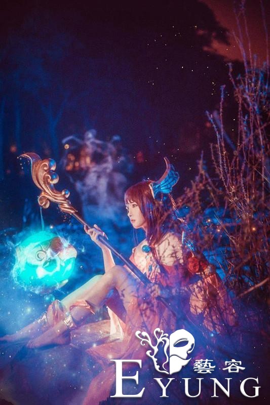 王者荣耀COS大赏，长腿裸足，萤火晚晴，美翻了-3.jpg